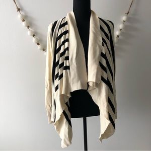 Alloy Apparel Cream & Black Striped Cardigan Women's M